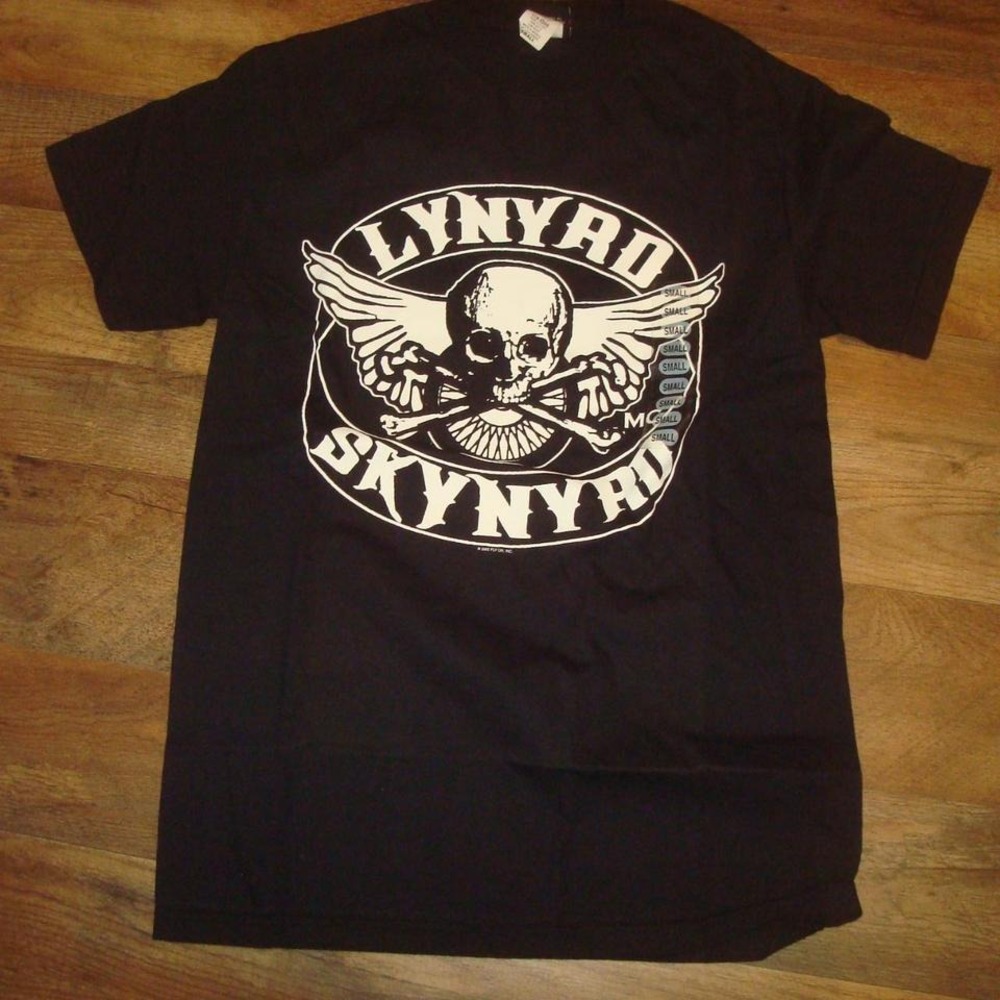 LYNYRD‎ SKYNYRD 2005 VINTAGE SHIRT VINTAGE